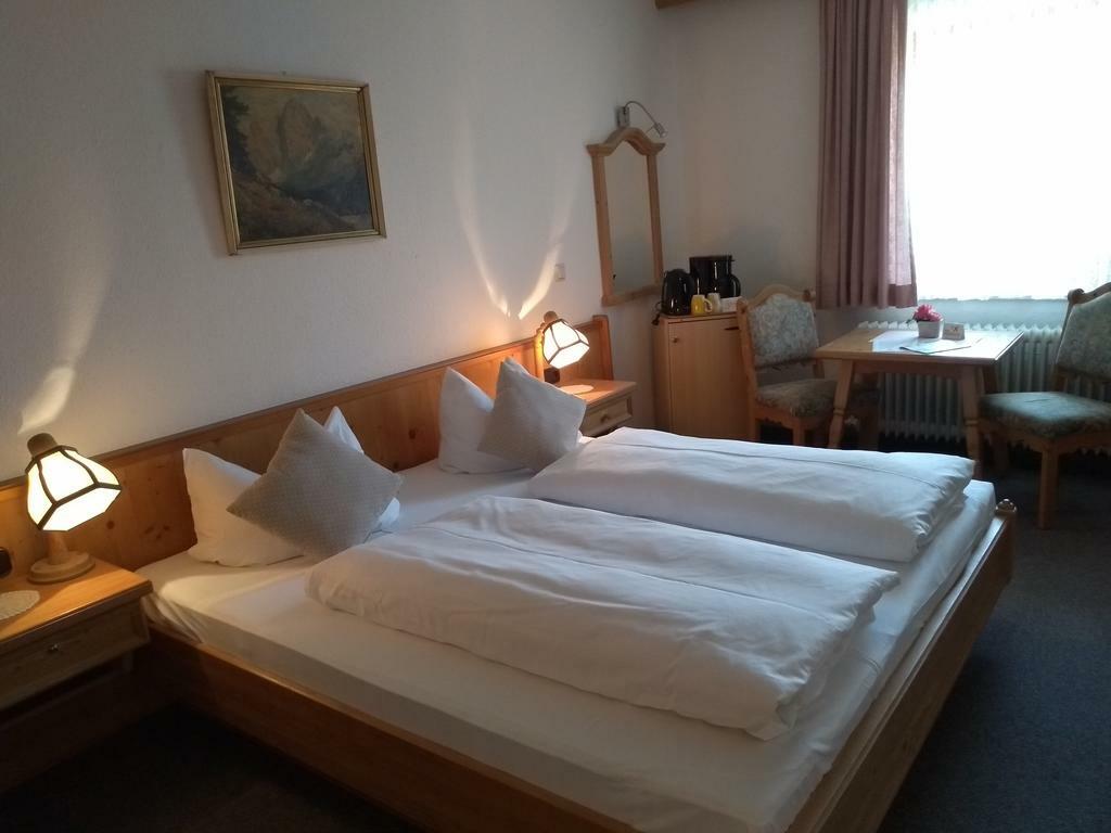 Hotel Pension Lindenhof Prien am Chiemsee Rom bilde